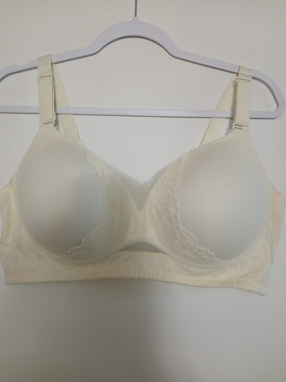 Everyday Comfort Lace Trim Wireless Bra - Cream